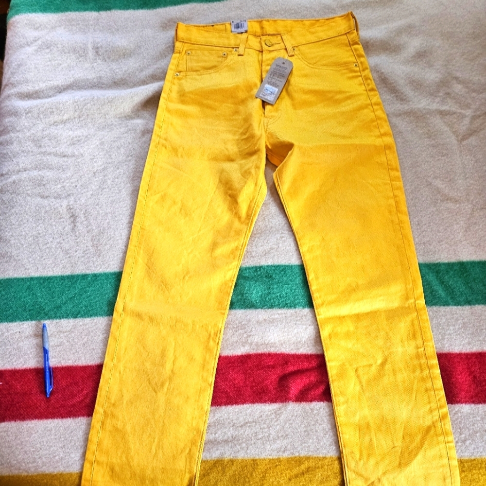 Levi's 501 Yellow Jeans NWT